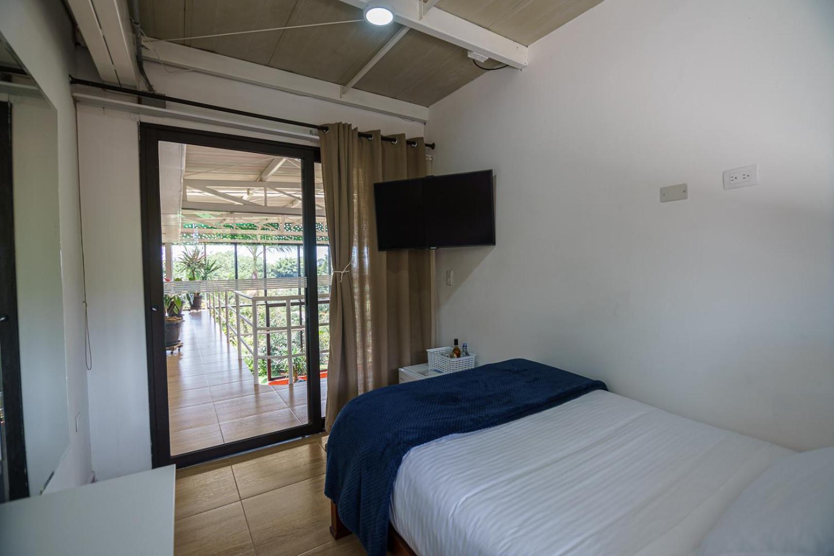 Finca Hotel 12 Palmas- Aeropuerto Jmc 里奥内格罗 外观 照片