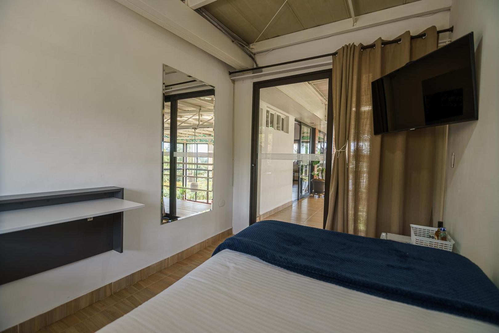 Finca Hotel 12 Palmas- Aeropuerto Jmc 里奥内格罗 外观 照片