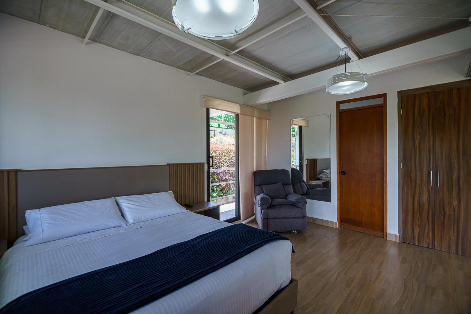 Finca Hotel 12 Palmas- Aeropuerto Jmc 里奥内格罗 外观 照片