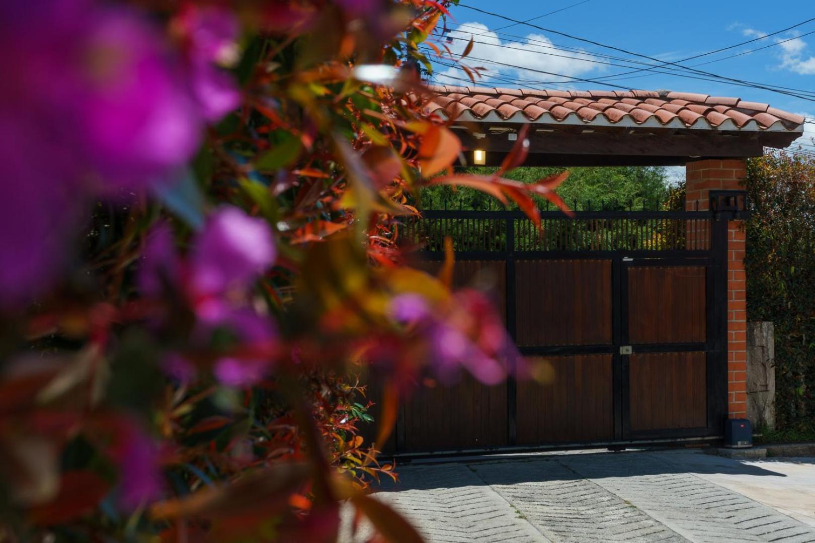 Finca Hotel 12 Palmas- Aeropuerto Jmc 里奥内格罗 外观 照片