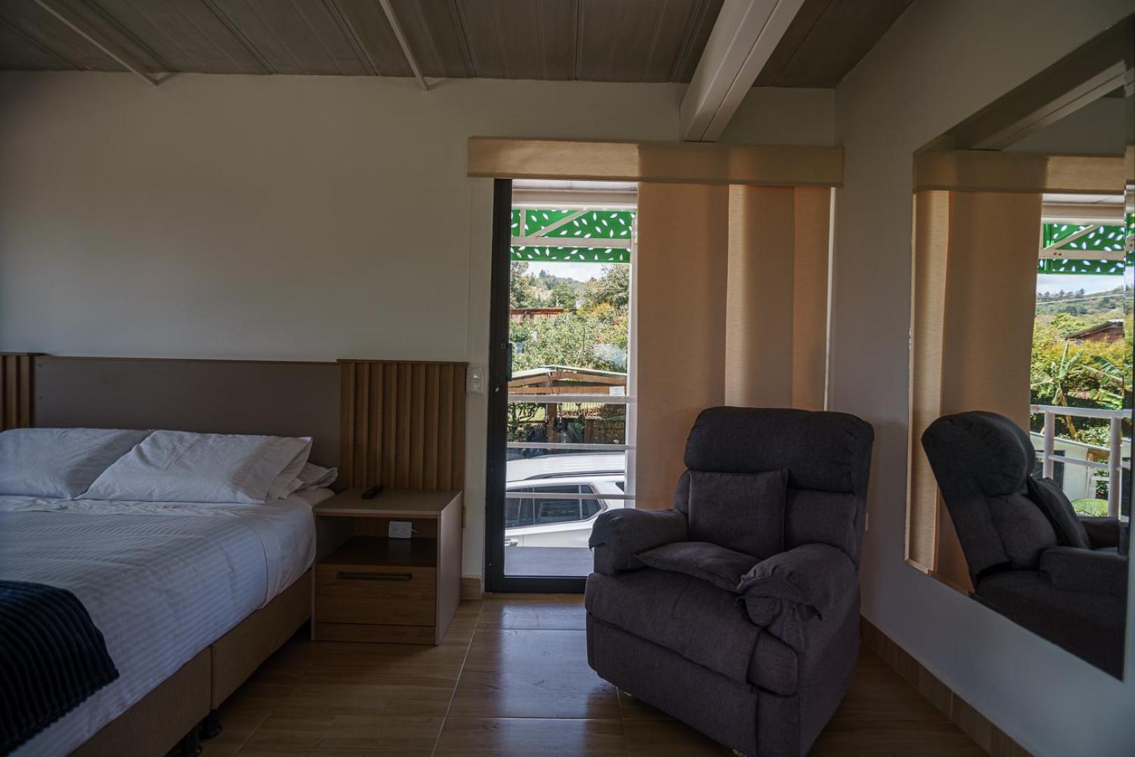 Finca Hotel 12 Palmas- Aeropuerto Jmc 里奥内格罗 外观 照片
